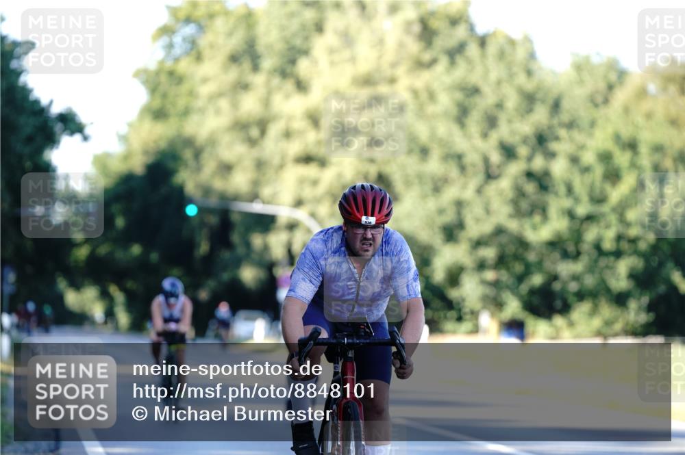 07.09.2025 - 19. Norderstedt Triathlon Michael Burmester http://msf.ph/oto/8848101 07.09.2025 16:20:03 Radfahren 936, 1458, 1607 meine-sportfotos.de
