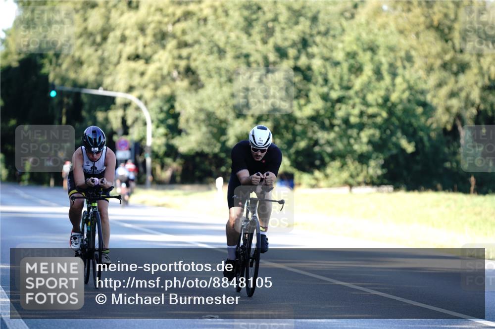 07.09.2025 - 19. Norderstedt Triathlon Michael Burmester http://msf.ph/oto/8848105 07.09.2025 16:20:05 Radfahren 936, 1104, 1458 meine-sportfotos.de
