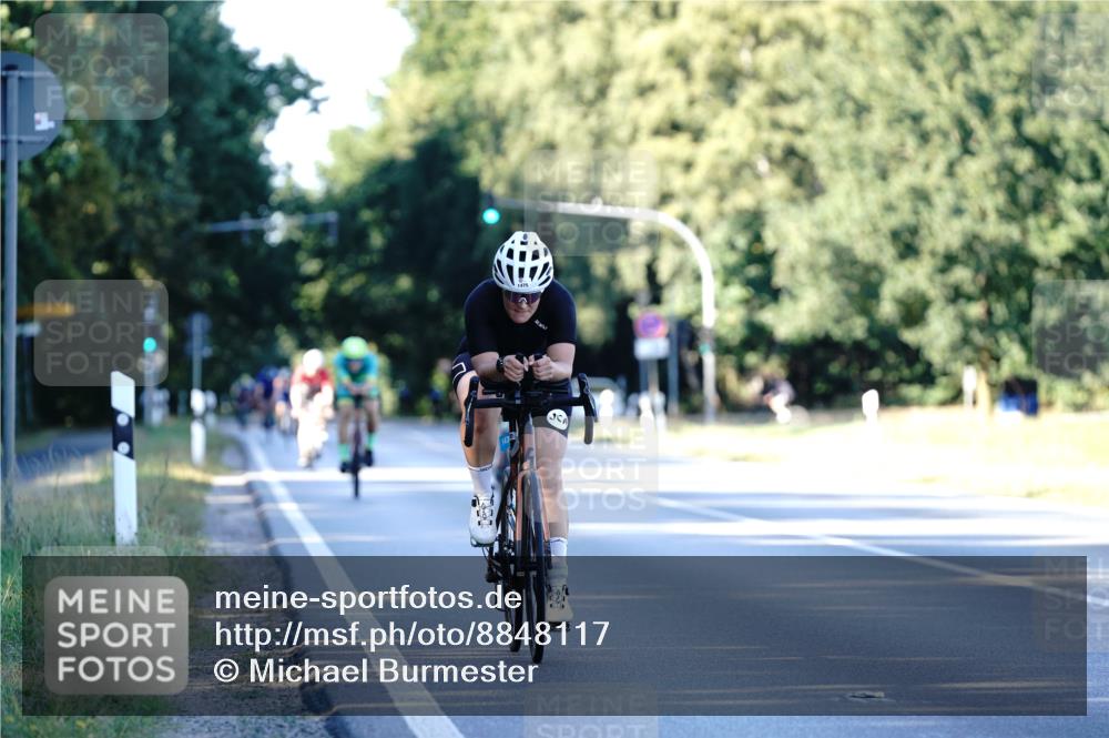 07.09.2025 - 19. Norderstedt Triathlon Michael Burmester http://msf.ph/oto/8848117 07.09.2025 16:20:19 Radfahren 1475 meine-sportfotos.de