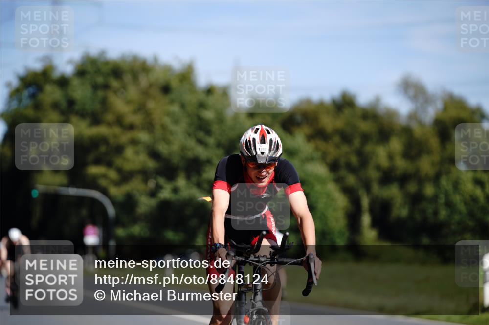 07.09.2025 - 19. Norderstedt Triathlon Michael Burmester http://msf.ph/oto/8848124 07.09.2025 11:34:53 Radfahren 199, 1207 meine-sportfotos.de
