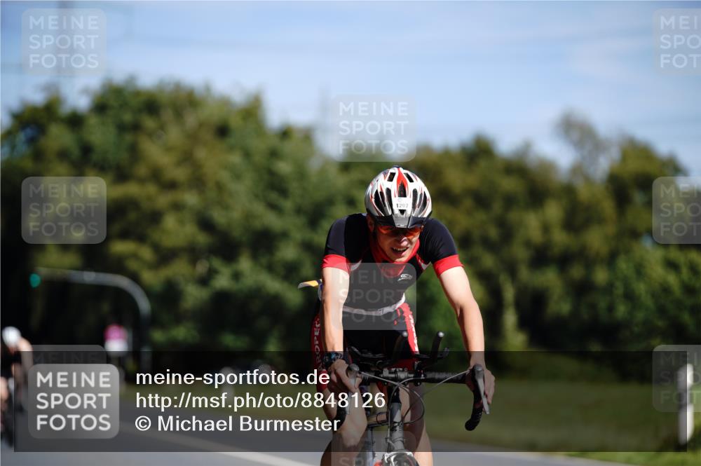 07.09.2025 - 19. Norderstedt Triathlon Michael Burmester http://msf.ph/oto/8848126 07.09.2025 11:34:53 Radfahren 199, 1207 meine-sportfotos.de