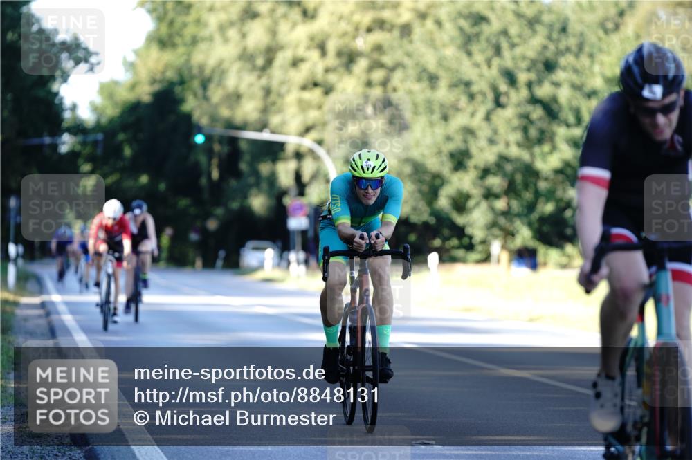 07.09.2025 - 19. Norderstedt Triathlon Michael Burmester http://msf.ph/oto/8848131 07.09.2025 16:20:24 Radfahren 1475, 1579, 1623 meine-sportfotos.de
