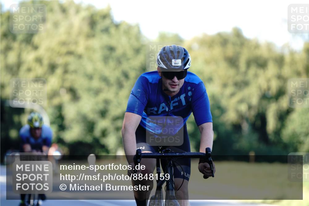 07.09.2025 - 19. Norderstedt Triathlon Michael Burmester http://msf.ph/oto/8848159 07.09.2025 16:20:35 Radfahren 916, 957, 1056 meine-sportfotos.de