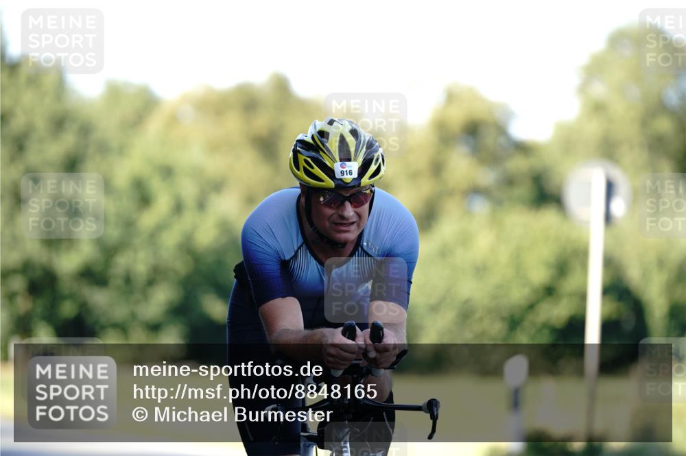 07.09.2025 - 19. Norderstedt Triathlon Michael Burmester http://msf.ph/oto/8848165 07.09.2025 16:20:36 Radfahren 916, 957, 1056 meine-sportfotos.de