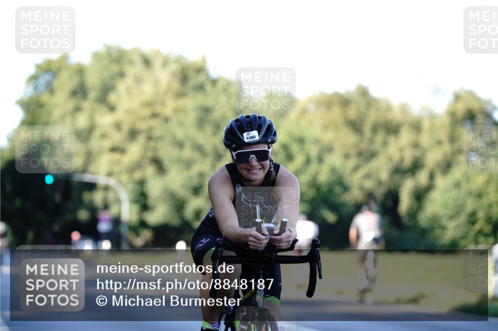 07.09.2025 - 19. Norderstedt Triathlon Michael Burmester http://msf.ph/oto/8848187 07.09.2025 16:20:59 Radfahren 1086, 1515, 1546 meine-sportfotos.de