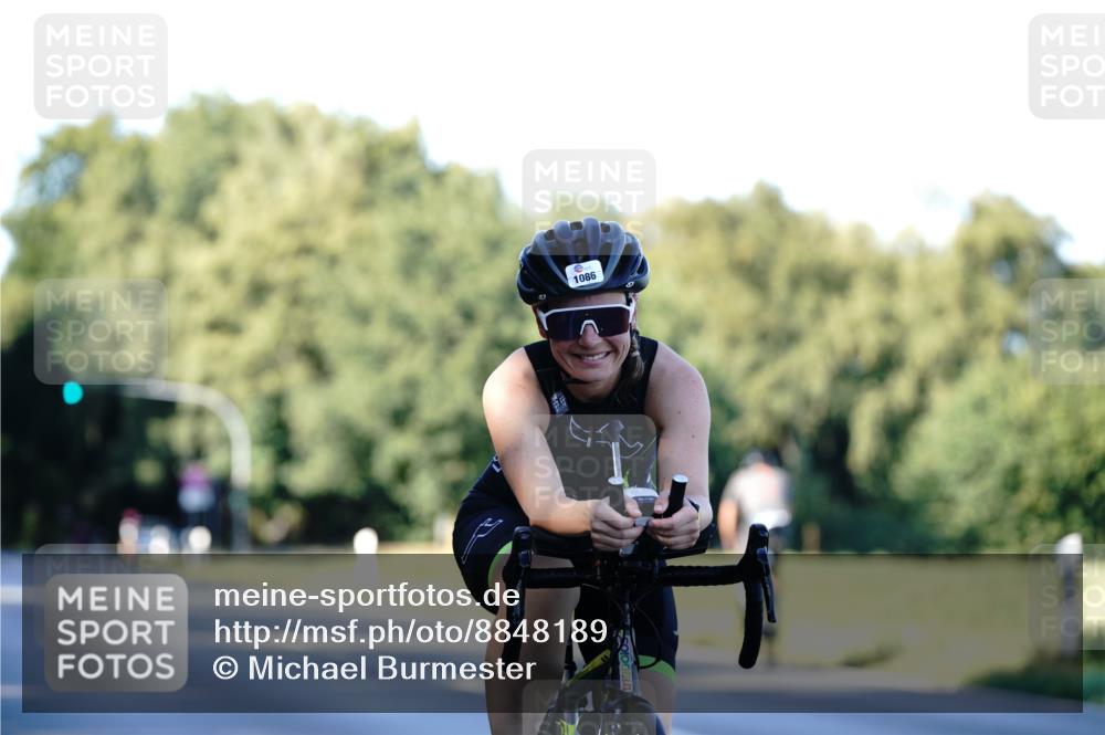 07.09.2025 - 19. Norderstedt Triathlon Michael Burmester http://msf.ph/oto/8848189 07.09.2025 16:20:59 Radfahren 1086, 1515, 1546 meine-sportfotos.de