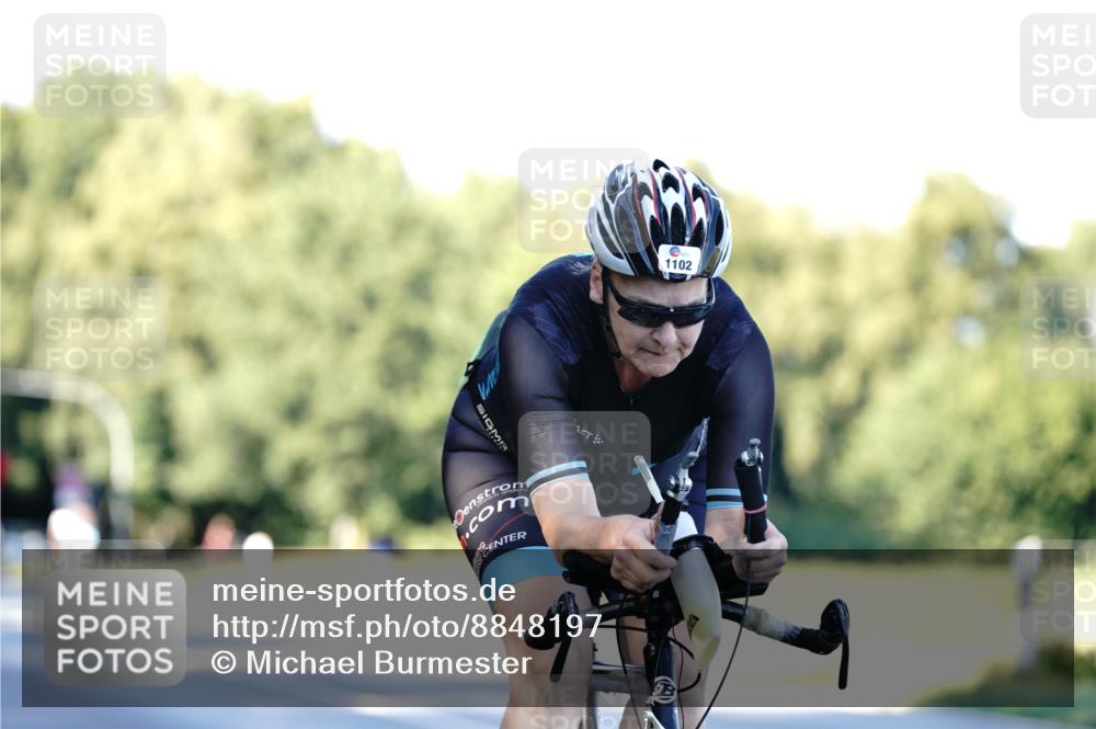 07.09.2025 - 19. Norderstedt Triathlon Michael Burmester http://msf.ph/oto/8848197 07.09.2025 16:21:06 Radfahren 421, 1102 meine-sportfotos.de