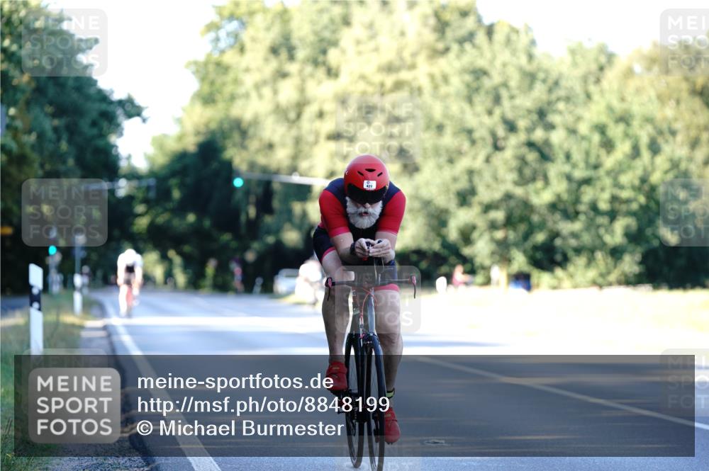 07.09.2025 - 19. Norderstedt Triathlon Michael Burmester http://msf.ph/oto/8848199 07.09.2025 16:21:07 Radfahren 421, 1102 meine-sportfotos.de
