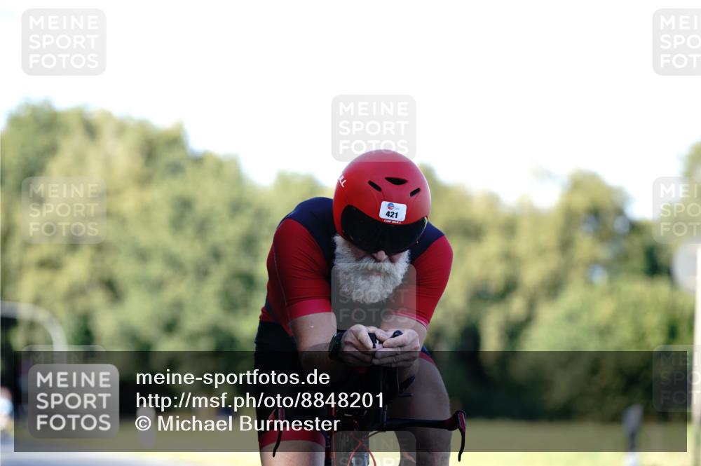 07.09.2025 - 19. Norderstedt Triathlon Michael Burmester http://msf.ph/oto/8848201 07.09.2025 16:21:08 Radfahren 421, 1102 meine-sportfotos.de
