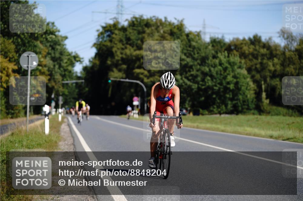 07.09.2025 - 19. Norderstedt Triathlon Michael Burmester http://msf.ph/oto/8848204 07.09.2025 11:35:25 Radfahren 734, 1189 meine-sportfotos.de