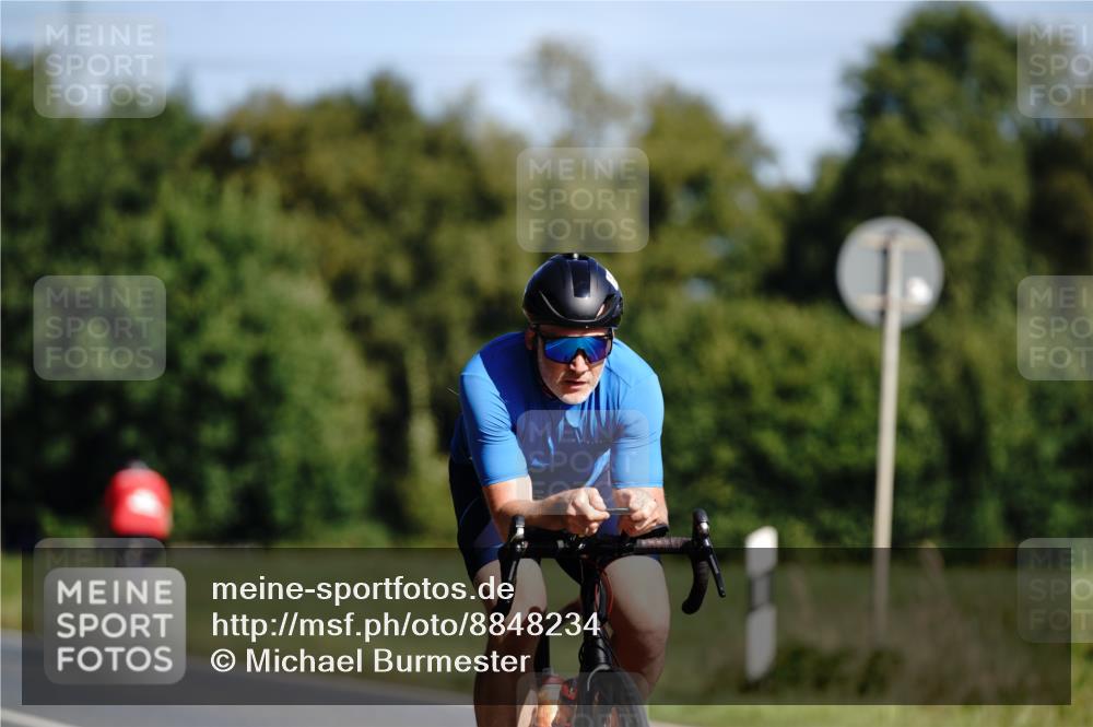 07.09.2025 - 19. Norderstedt Triathlon Michael Burmester http://msf.ph/oto/8848234 07.09.2025 11:35:49 Radfahren 252, 303, 815 meine-sportfotos.de
