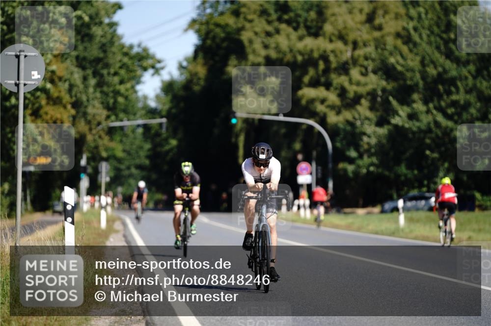 07.09.2025 - 19. Norderstedt Triathlon Michael Burmester http://msf.ph/oto/8848246 07.09.2025 11:35:55 Radfahren 1194 meine-sportfotos.de