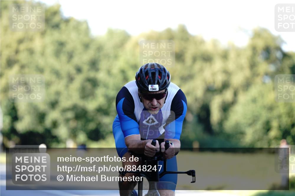07.09.2025 - 19. Norderstedt Triathlon Michael Burmester http://msf.ph/oto/8848247 07.09.2025 16:21:53 Radfahren 1562 meine-sportfotos.de
