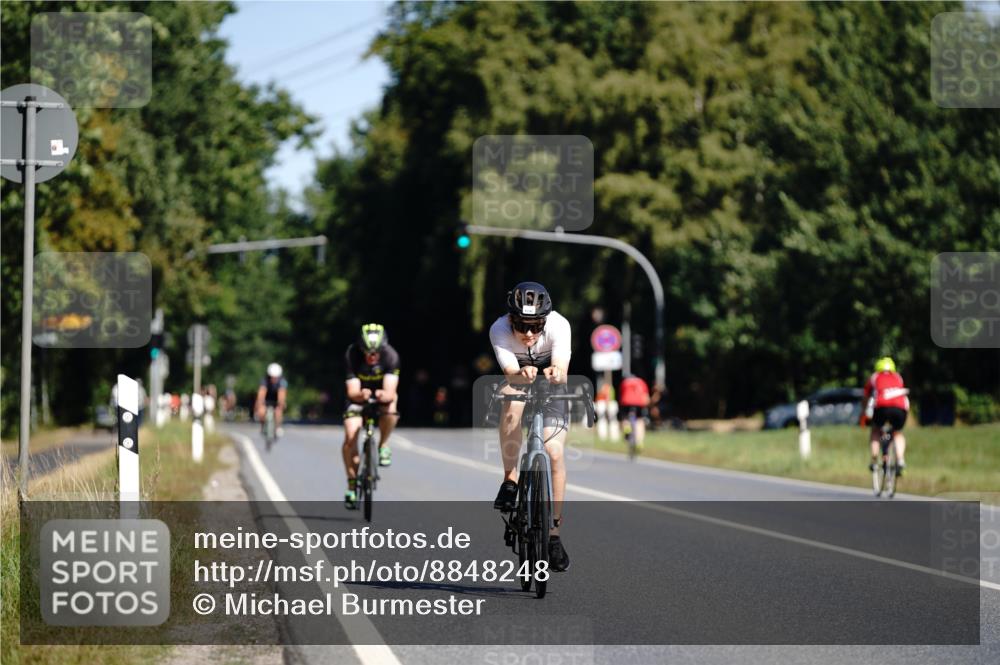 07.09.2025 - 19. Norderstedt Triathlon Michael Burmester http://msf.ph/oto/8848248 07.09.2025 11:35:55 Radfahren 1194 meine-sportfotos.de