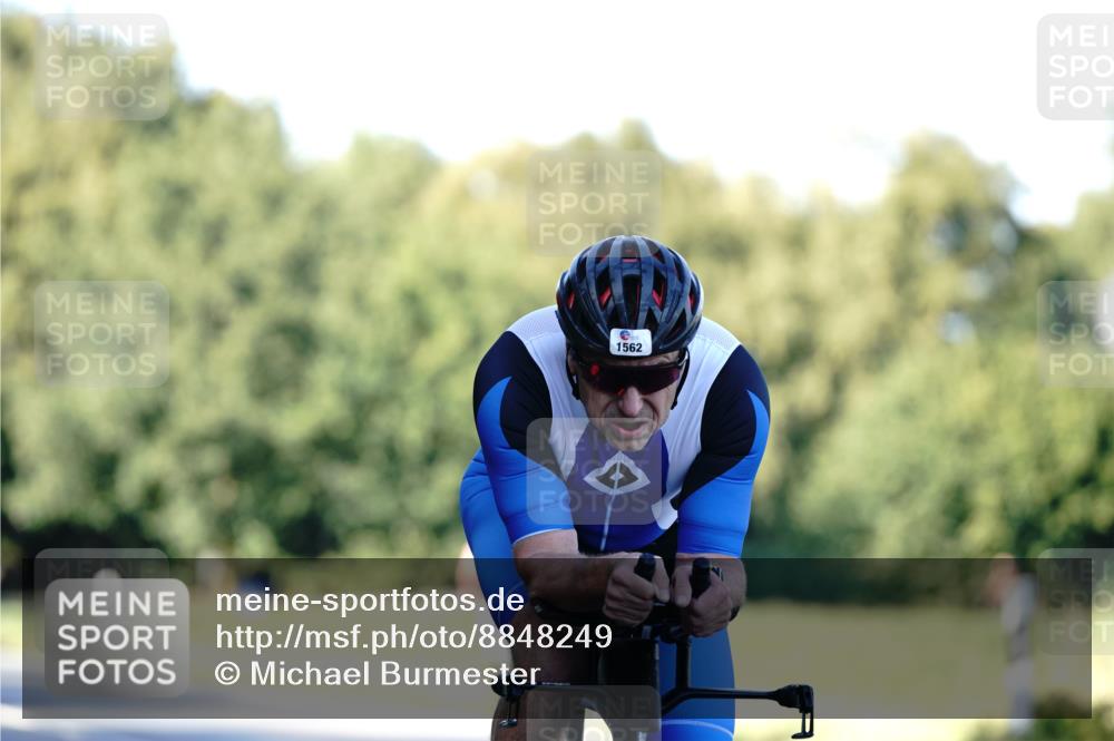 07.09.2025 - 19. Norderstedt Triathlon Michael Burmester http://msf.ph/oto/8848249 07.09.2025 16:21:53 Radfahren 1562 meine-sportfotos.de