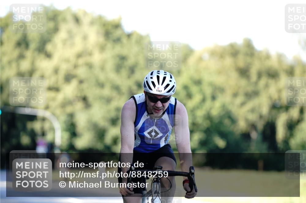 07.09.2025 - 19. Norderstedt Triathlon Michael Burmester http://msf.ph/oto/8848259 07.09.2025 16:21:58 Radfahren 1567 meine-sportfotos.de