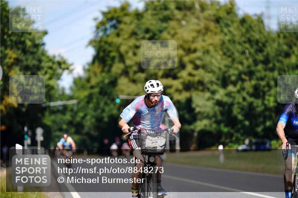 07.09.2025 - 19. Norderstedt Triathlon Michael Burmester http://msf.ph/oto/8848273 07.09.2025 13:10:20 Radfahren 315, 320, 331, 1261 meine-sportfotos.de