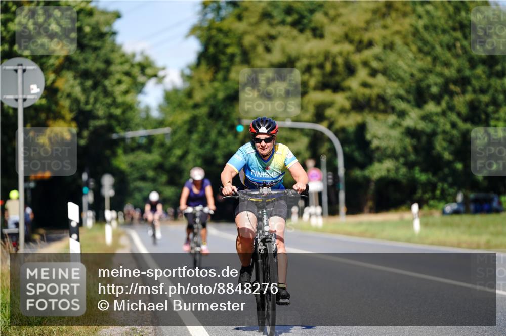 07.09.2025 - 19. Norderstedt Triathlon Michael Burmester http://msf.ph/oto/8848276 07.09.2025 13:10:27 Radfahren 1353 meine-sportfotos.de