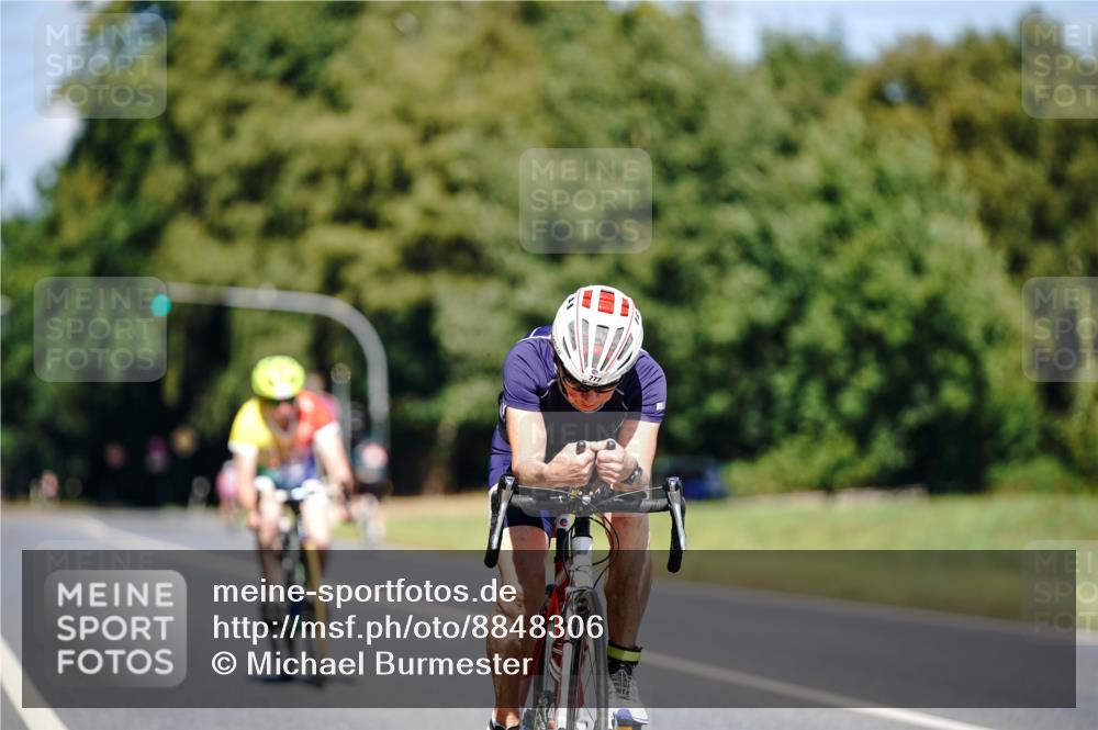 07.09.2025 - 19. Norderstedt Triathlon Michael Burmester http://msf.ph/oto/8848306 07.09.2025 13:11:56 Radfahren 777, 1352 meine-sportfotos.de