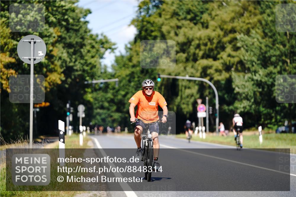 07.09.2025 - 19. Norderstedt Triathlon Michael Burmester http://msf.ph/oto/8848314 07.09.2025 13:12:13 Radfahren  meine-sportfotos.de