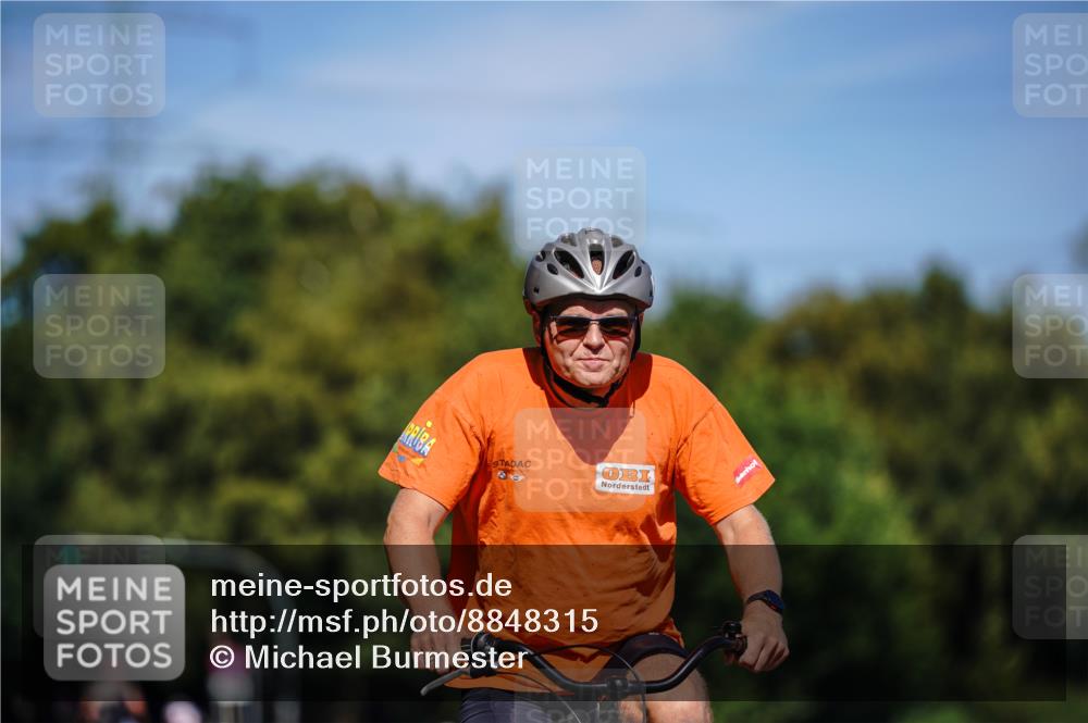 07.09.2025 - 19. Norderstedt Triathlon Michael Burmester http://msf.ph/oto/8848315 07.09.2025 13:12:17 Radfahren 1304 meine-sportfotos.de