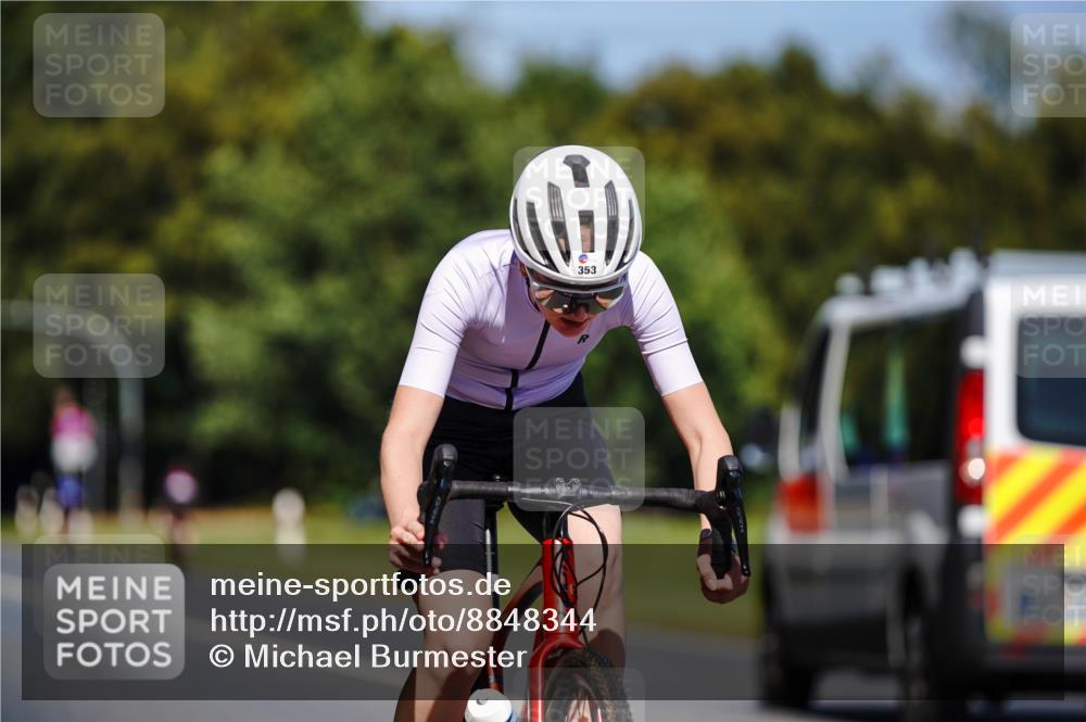 07.09.2025 - 19. Norderstedt Triathlon Michael Burmester http://msf.ph/oto/8848344 07.09.2025 13:13:18 Radfahren 353, 1344 meine-sportfotos.de