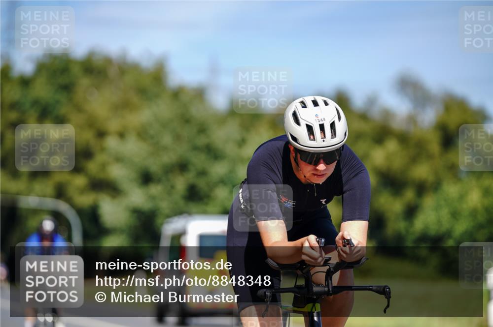 07.09.2025 - 19. Norderstedt Triathlon Michael Burmester http://msf.ph/oto/8848348 07.09.2025 13:13:20 Radfahren 197, 353, 1344 meine-sportfotos.de