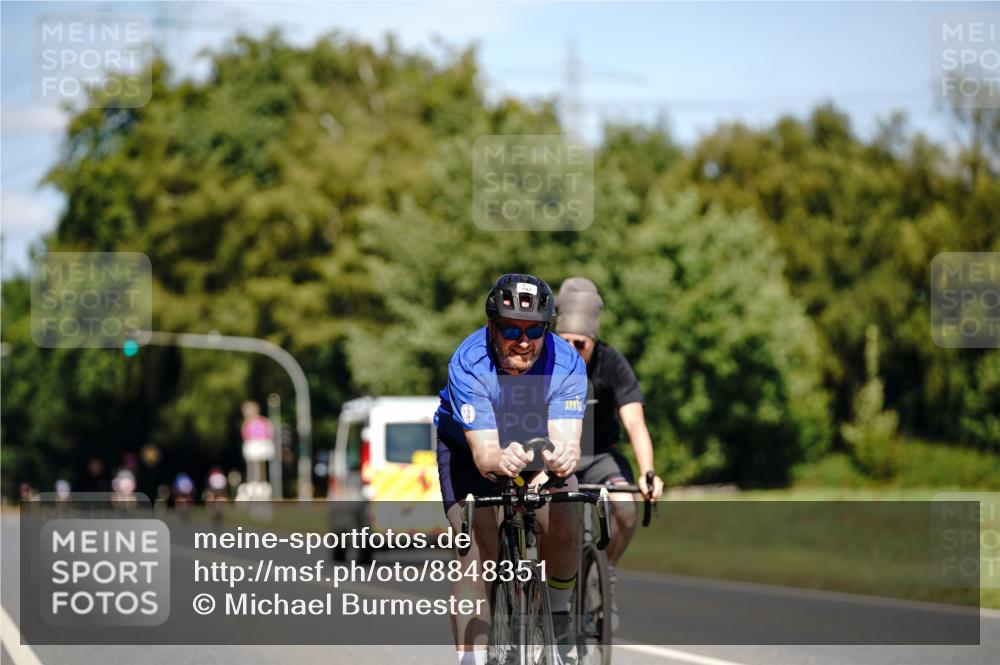 07.09.2025 - 19. Norderstedt Triathlon Michael Burmester http://msf.ph/oto/8848351 07.09.2025 13:13:22 Radfahren 197, 1344 meine-sportfotos.de