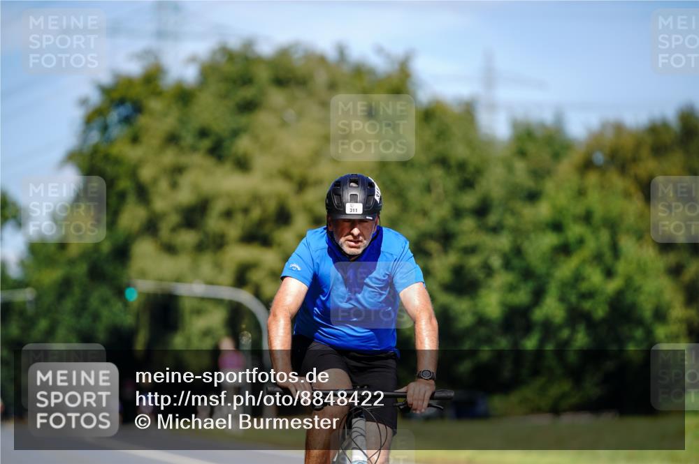 07.09.2025 - 19. Norderstedt Triathlon Michael Burmester http://msf.ph/oto/8848422 07.09.2025 13:16:31 Radfahren 311 meine-sportfotos.de