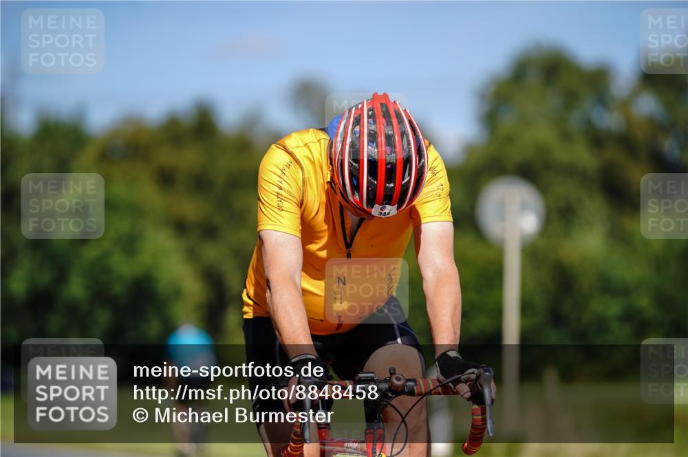 07.09.2025 - 19. Norderstedt Triathlon Michael Burmester http://msf.ph/oto/8848458 07.09.2025 13:18:21 Radfahren 348 meine-sportfotos.de