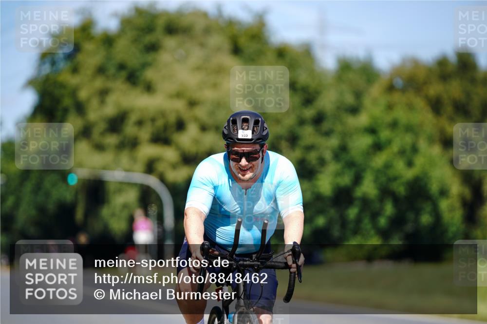 07.09.2025 - 19. Norderstedt Triathlon Michael Burmester http://msf.ph/oto/8848462 07.09.2025 13:18:27 Radfahren 160 meine-sportfotos.de