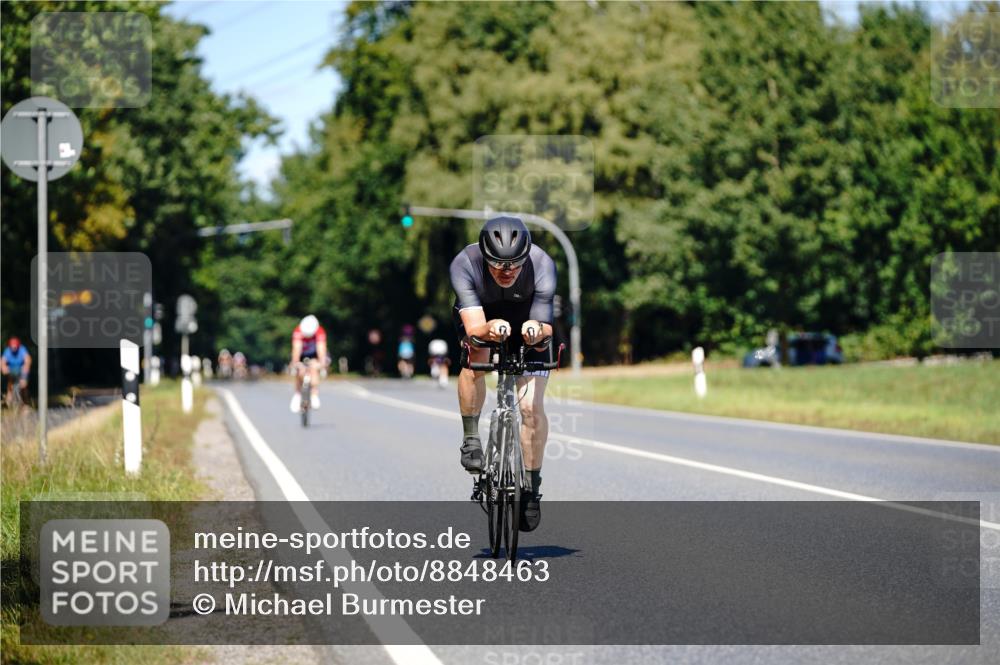 07.09.2025 - 19. Norderstedt Triathlon Michael Burmester http://msf.ph/oto/8848463 07.09.2025 13:18:43 Radfahren 310 meine-sportfotos.de