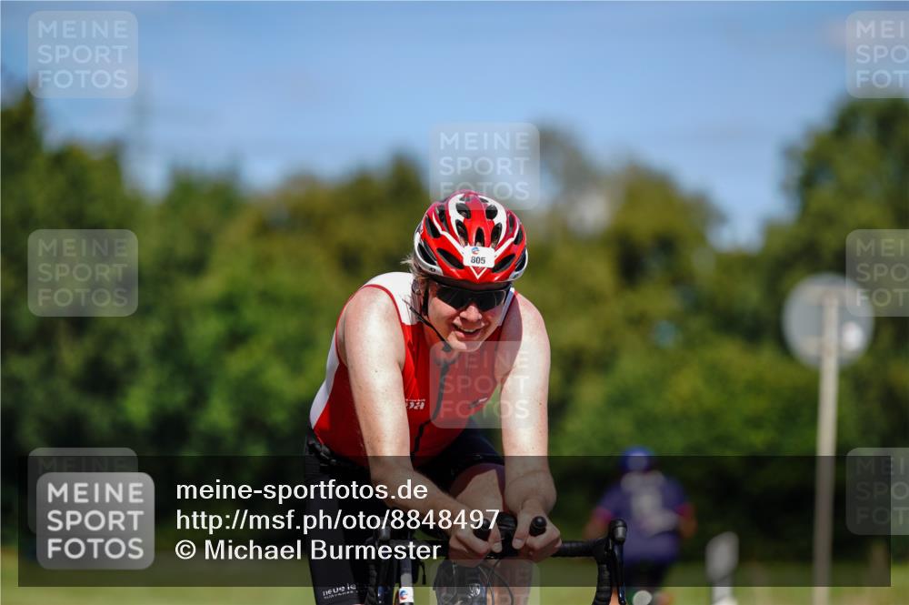 07.09.2025 - 19. Norderstedt Triathlon Michael Burmester http://msf.ph/oto/8848497 07.09.2025 13:20:00 Radfahren 805 meine-sportfotos.de