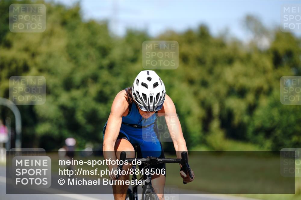 07.09.2025 - 19. Norderstedt Triathlon Michael Burmester http://msf.ph/oto/8848506 07.09.2025 13:20:14 Radfahren 264, 270 meine-sportfotos.de