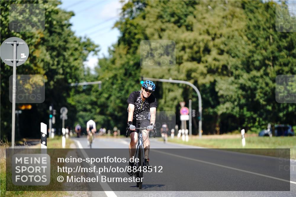 07.09.2025 - 19. Norderstedt Triathlon Michael Burmester http://msf.ph/oto/8848512 07.09.2025 13:20:23 Radfahren 230, 360 meine-sportfotos.de