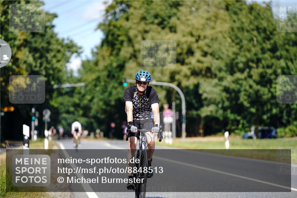 07.09.2025 - 19. Norderstedt Triathlon Michael Burmester http://msf.ph/oto/8848513 07.09.2025 13:20:23 Radfahren 230, 360 meine-sportfotos.de