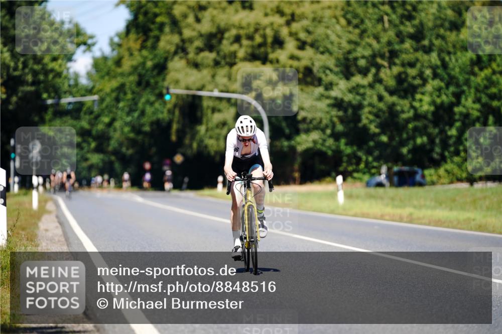 07.09.2025 - 19. Norderstedt Triathlon Michael Burmester http://msf.ph/oto/8848516 07.09.2025 13:20:30 Radfahren 342 meine-sportfotos.de