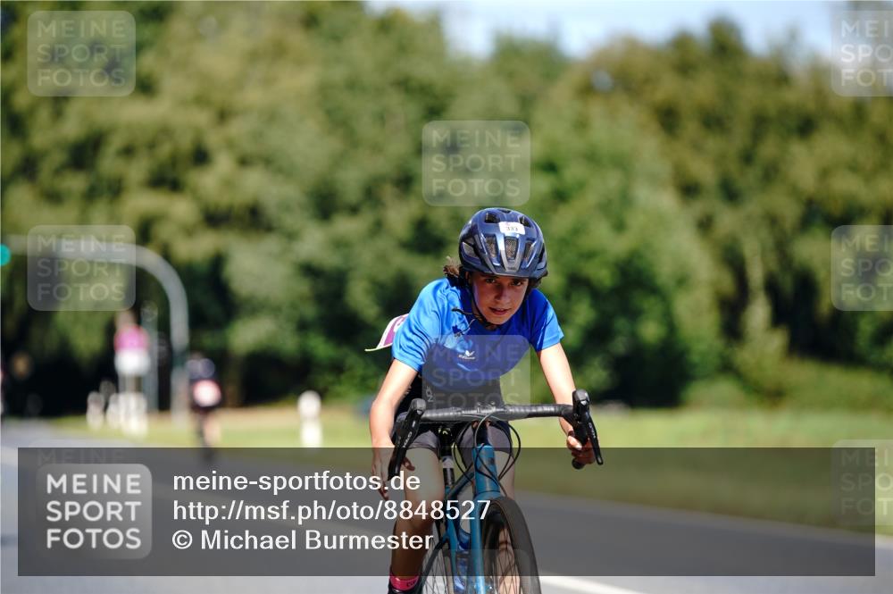 07.09.2025 - 19. Norderstedt Triathlon Michael Burmester http://msf.ph/oto/8848527 07.09.2025 13:20:47 Radfahren 319, 333, 358 meine-sportfotos.de