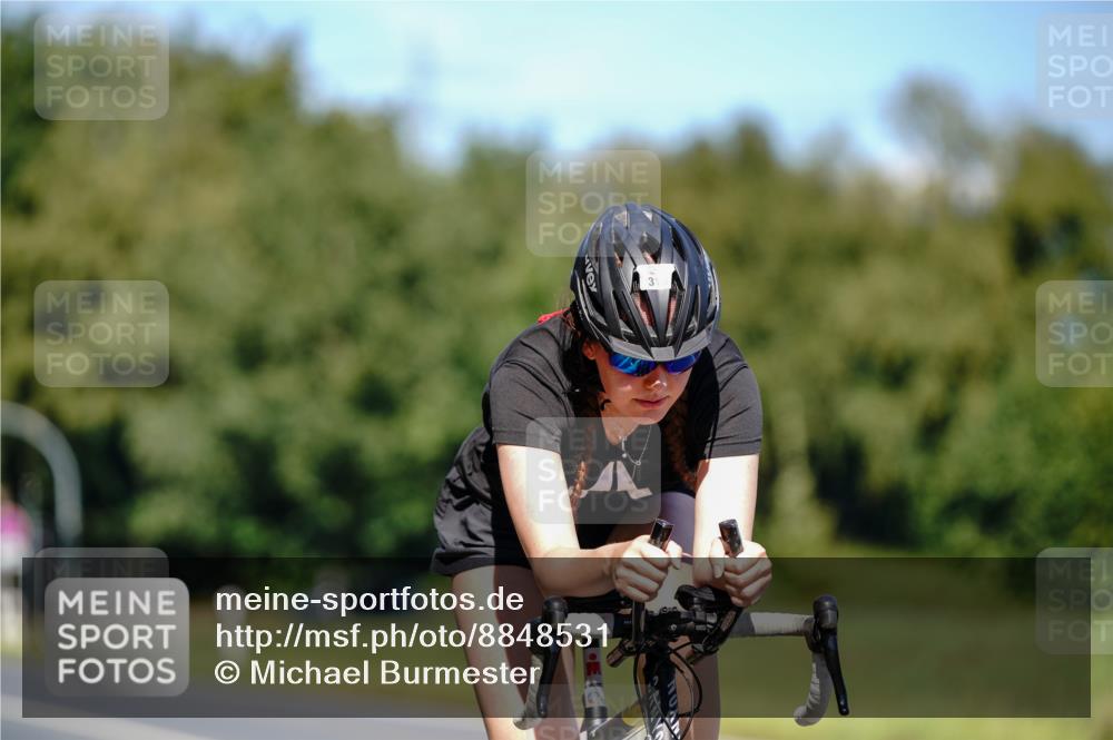 07.09.2025 - 19. Norderstedt Triathlon Michael Burmester http://msf.ph/oto/8848531 07.09.2025 13:20:50 Radfahren 319, 333 meine-sportfotos.de
