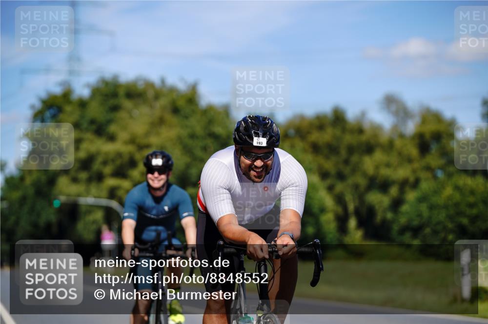 07.09.2025 - 19. Norderstedt Triathlon Michael Burmester http://msf.ph/oto/8848552 07.09.2025 13:22:27 Radfahren 179, 193, 206 meine-sportfotos.de
