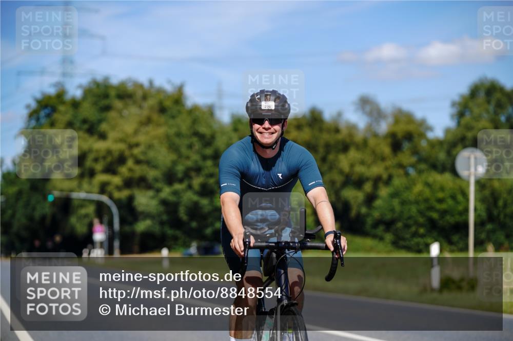 07.09.2025 - 19. Norderstedt Triathlon Michael Burmester http://msf.ph/oto/8848554 07.09.2025 13:22:27 Radfahren 179, 193, 206 meine-sportfotos.de