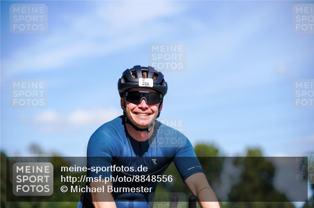 07.09.2025 - 19. Norderstedt Triathlon Michael Burmester http://msf.ph/oto/8848556 07.09.2025 13:22:28 Radfahren 179, 193, 206 meine-sportfotos.de