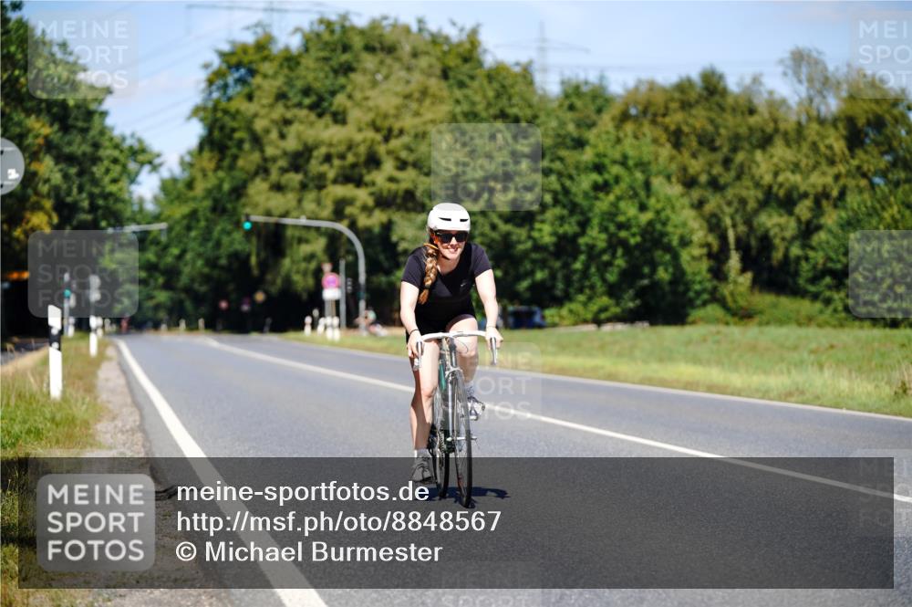 07.09.2025 - 19. Norderstedt Triathlon Michael Burmester http://msf.ph/oto/8848567 07.09.2025 13:22:42 Radfahren 312, 842 meine-sportfotos.de