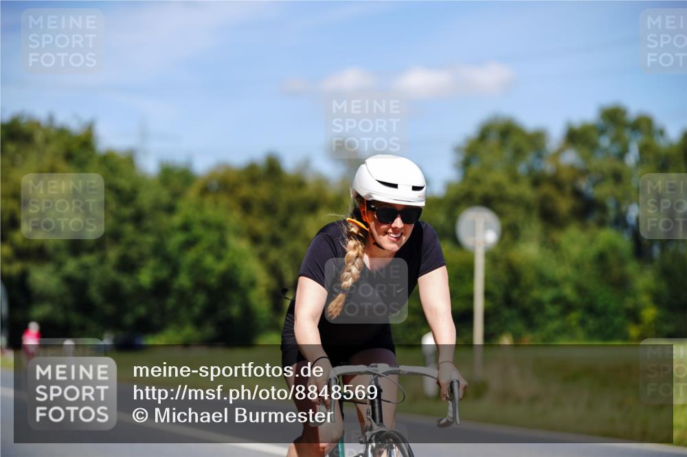 07.09.2025 - 19. Norderstedt Triathlon Michael Burmester http://msf.ph/oto/8848569 07.09.2025 13:22:43 Radfahren 312, 842 meine-sportfotos.de