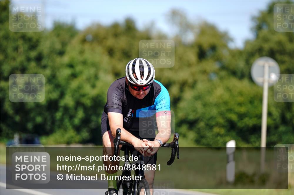 07.09.2025 - 19. Norderstedt Triathlon Michael Burmester http://msf.ph/oto/8848581 07.09.2025 13:23:24 Radfahren 336 meine-sportfotos.de