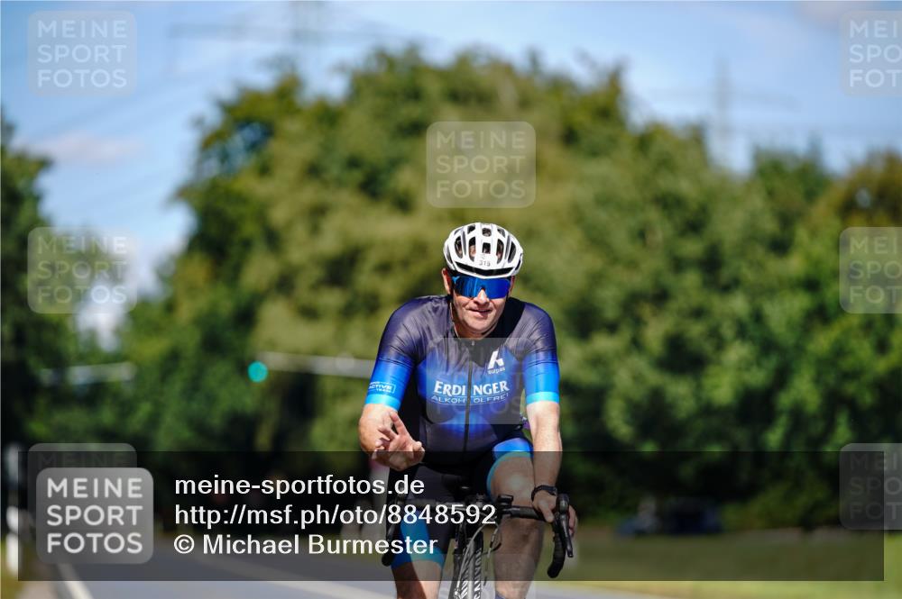07.09.2025 - 19. Norderstedt Triathlon Michael Burmester http://msf.ph/oto/8848592 07.09.2025 13:24:06 Radfahren 315 meine-sportfotos.de