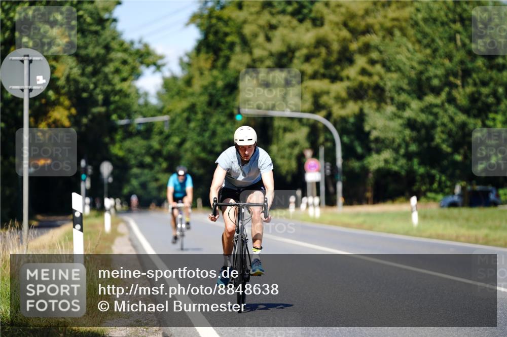 07.09.2025 - 19. Norderstedt Triathlon Michael Burmester http://msf.ph/oto/8848638 07.09.2025 13:26:46 Radfahren 790 meine-sportfotos.de
