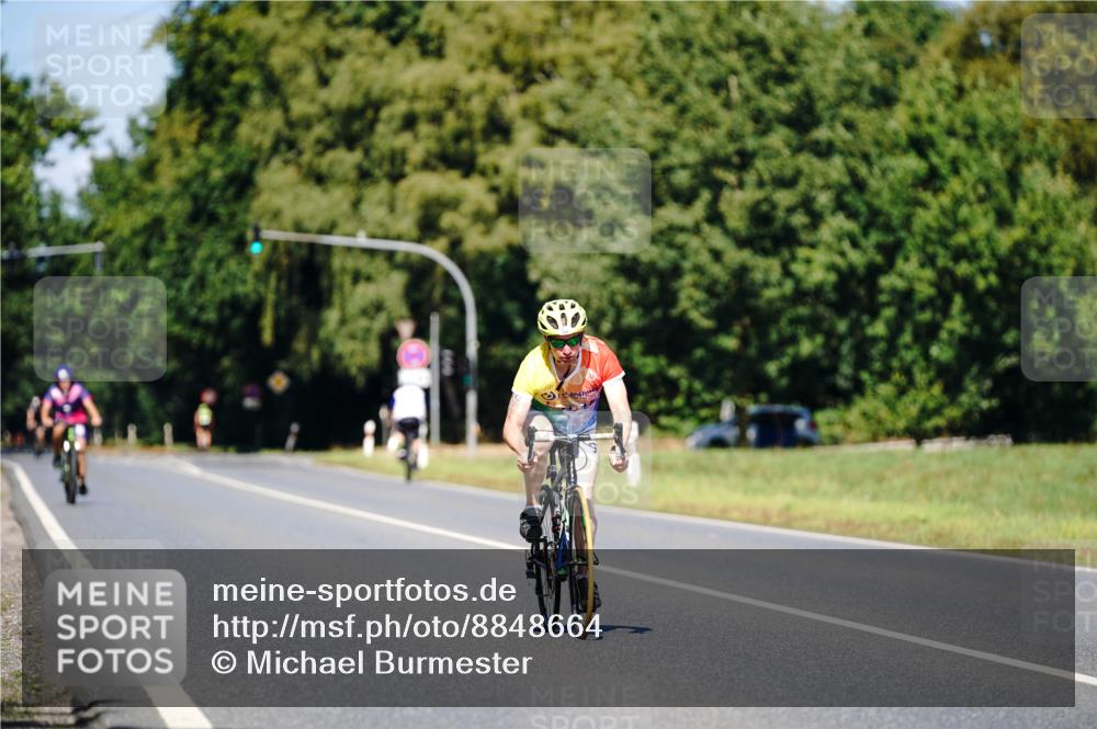 07.09.2025 - 19. Norderstedt Triathlon Michael Burmester http://msf.ph/oto/8848664 07.09.2025 13:28:58 Radfahren 332 meine-sportfotos.de