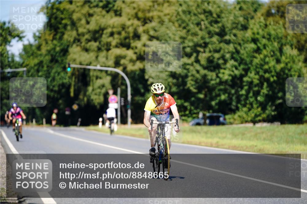 07.09.2025 - 19. Norderstedt Triathlon Michael Burmester http://msf.ph/oto/8848665 07.09.2025 13:28:58 Radfahren 332 meine-sportfotos.de