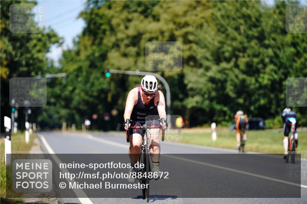 07.09.2025 - 19. Norderstedt Triathlon Michael Burmester http://msf.ph/oto/8848672 07.09.2025 13:29:22 Radfahren 316, 1215 meine-sportfotos.de
